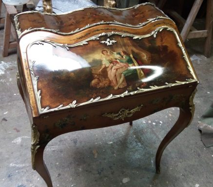 Escriptori d’estil francès rococó (Lluís XV) -Després